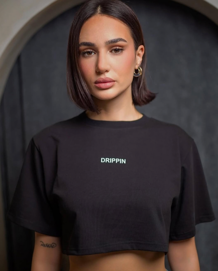 T-shirt black